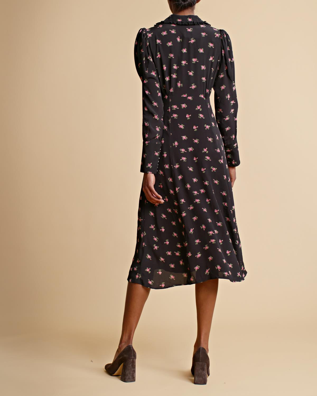 by TiMo. Automn collar dress roses